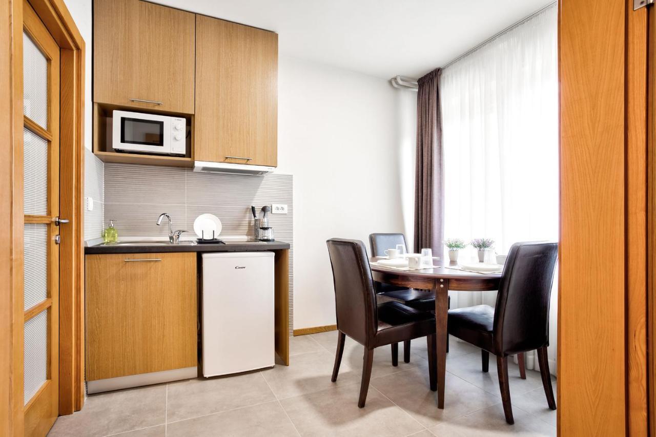 Booking Apartments Beograd Bagian luar foto